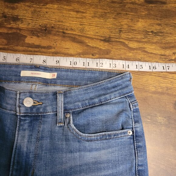 Levi's Jeans Sz 28 Skinny 711 Mid Rise Medium Light Wash Stretch Denim Western - Picture 7 of 12